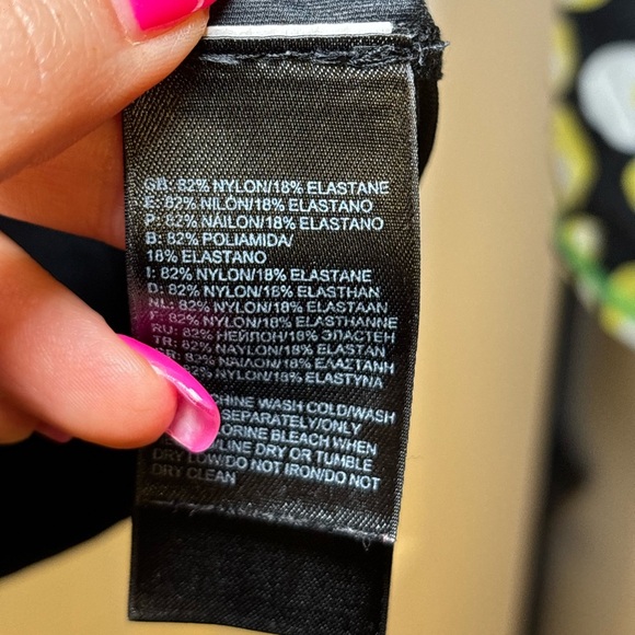 The North Face - Black & Yellow Fitted Long Sleeve Floral Pullover Stretchy Top - Picture 7 of 8